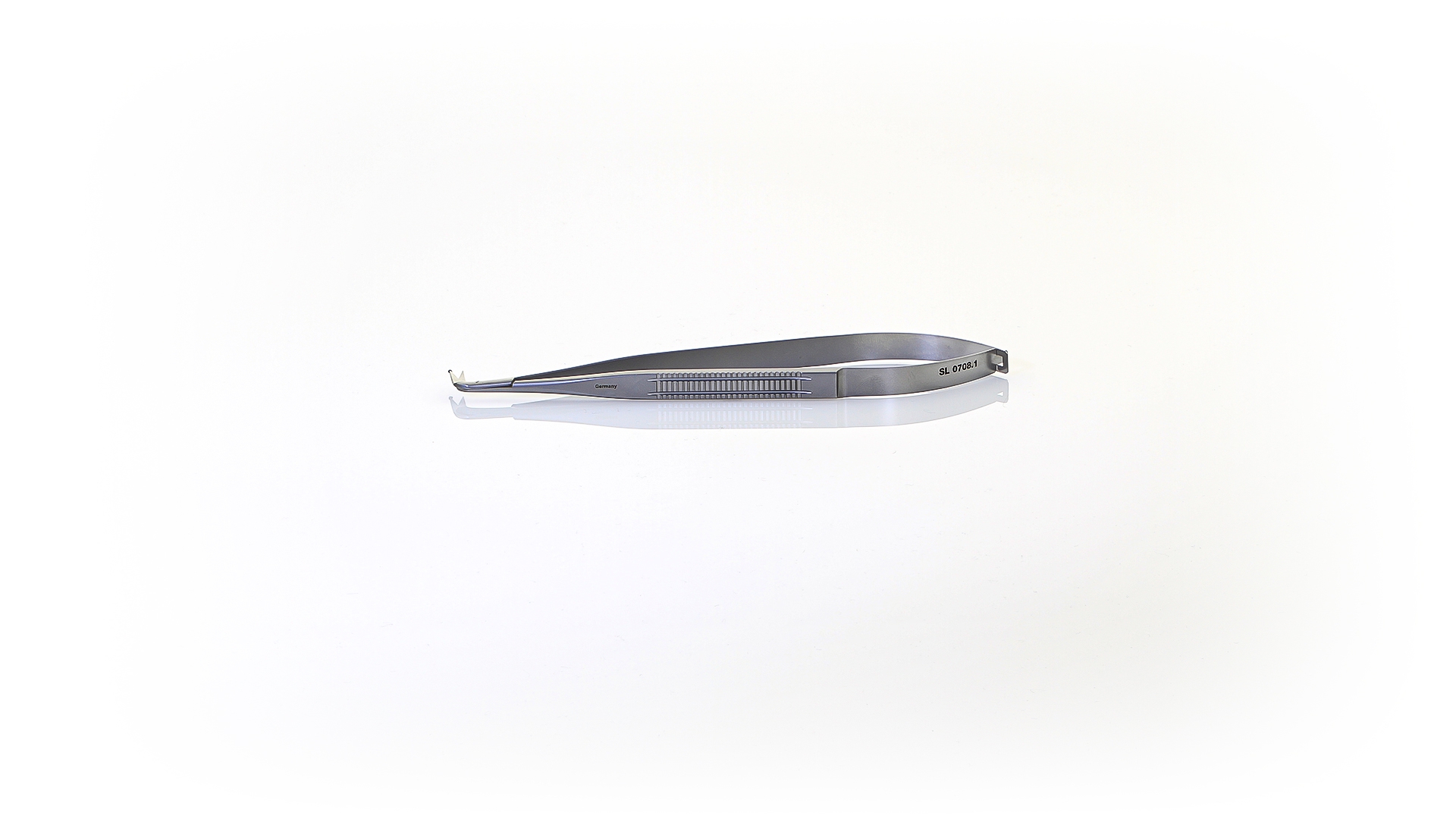 Potts-Scissors - 90° Angled Sharp Fine Blades w/Bead Tip