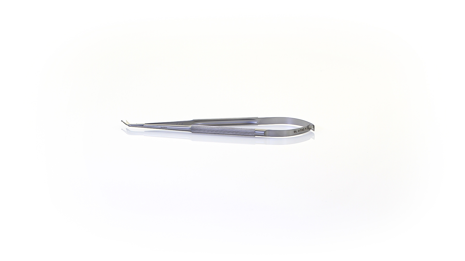 Potts-Scissors - 60° Angled Sharp/Fine Blades w/Bead Tip